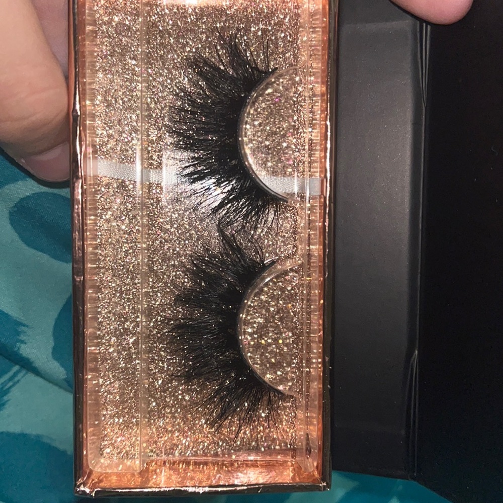 Lashes